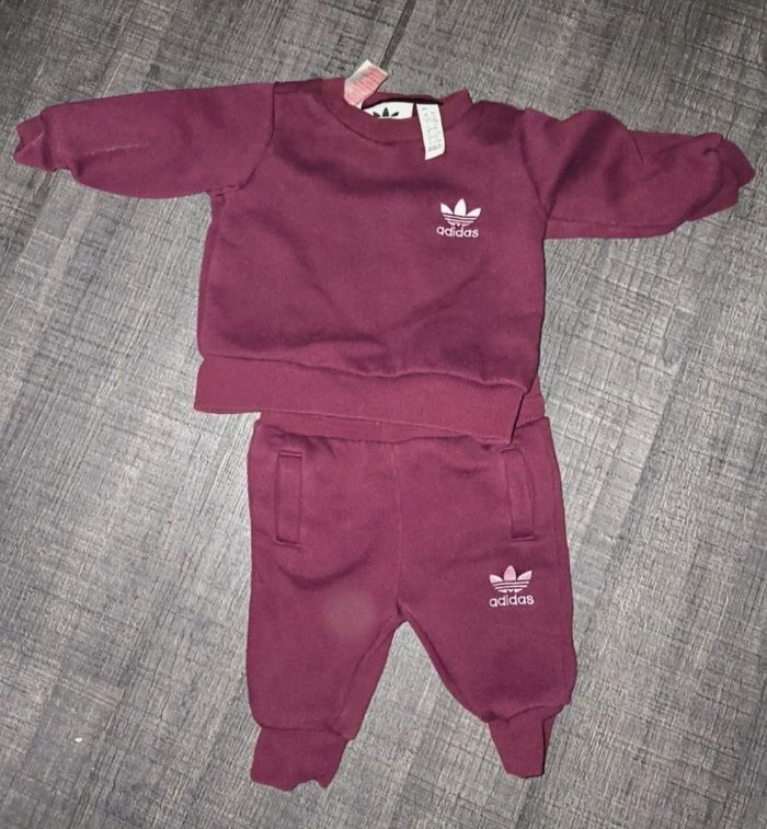 Survêtement adidas