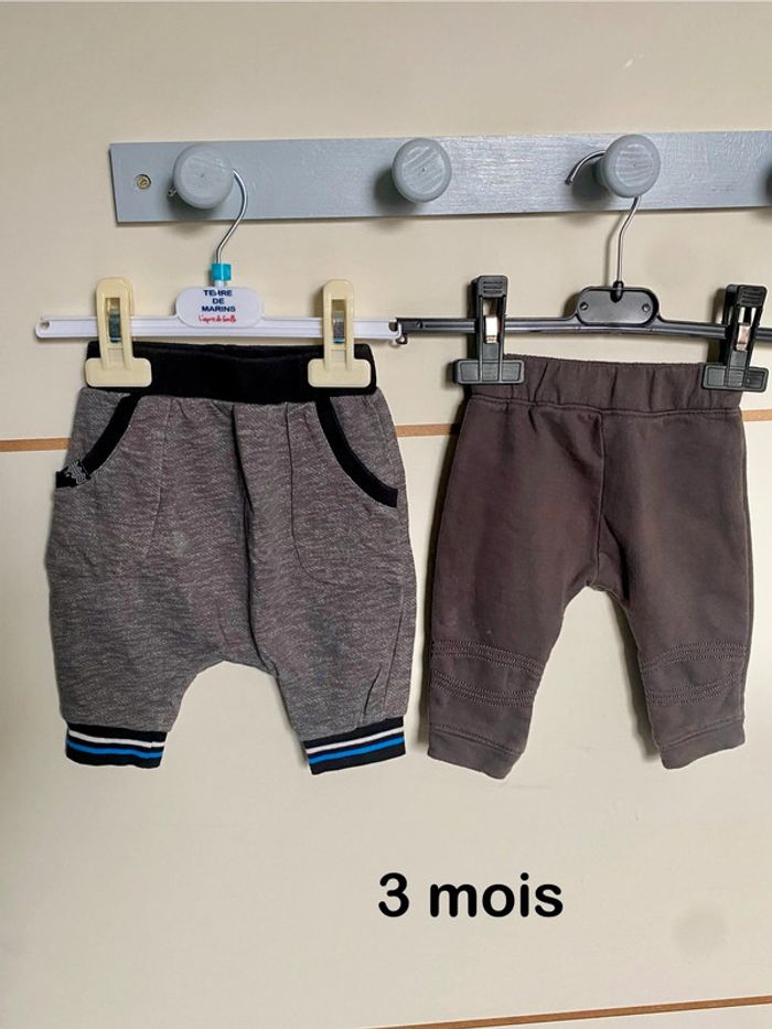 Lot de 2 pantalons en taille 3 mois