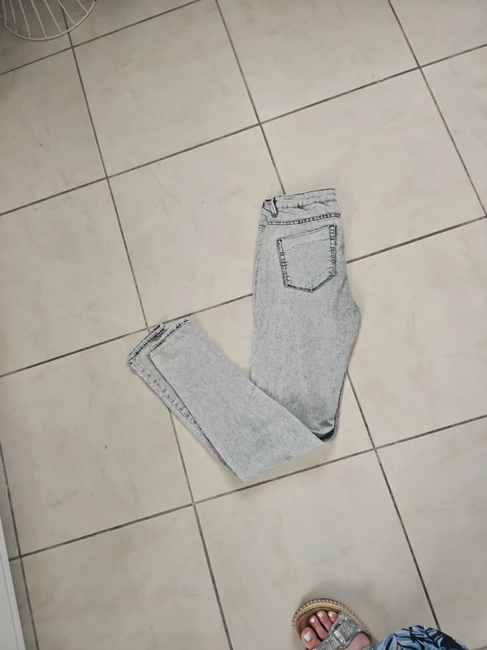 Pantalon marque Zara - photo numéro 2