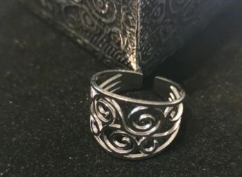 Bague spirituelle motifs triskell T9