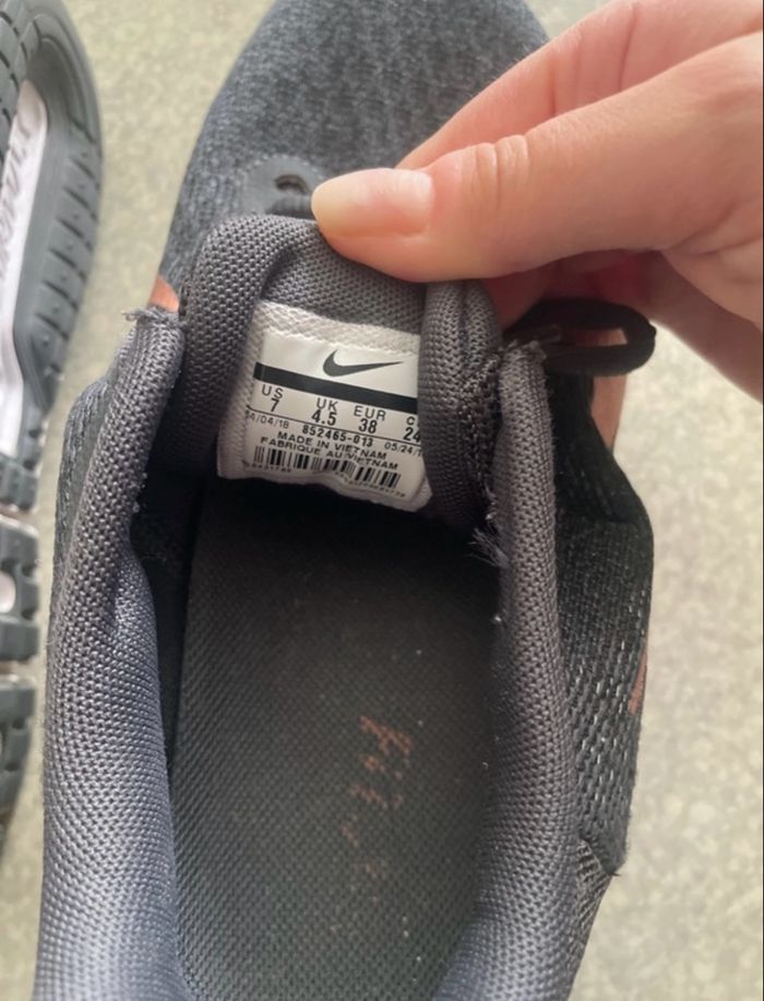 Baskets nike - photo numéro 4
