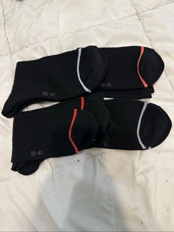 Lot de 4 paires de chaussettes neuves 39/42
