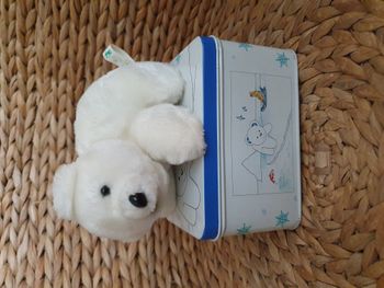 Rare Peluche ours blanc Hauteur 10 cm avec sa boite métal Vert Baudet
