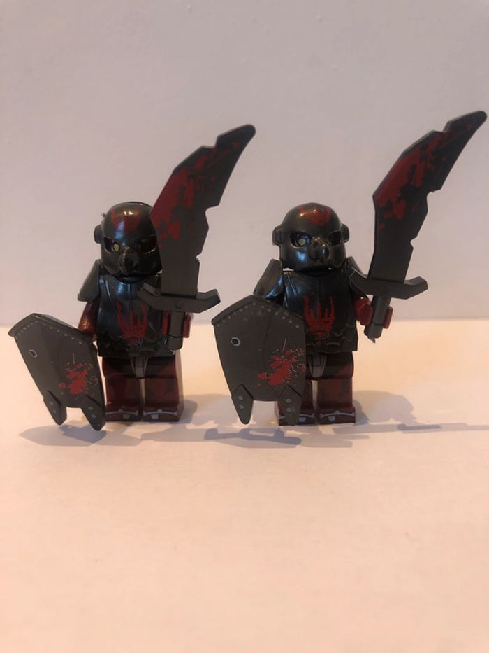 Figurine type lego 2 orcs le seigneur des anneaux/Hobbit