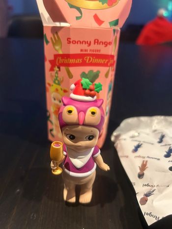 Sonny Angel Christmas dinner owl