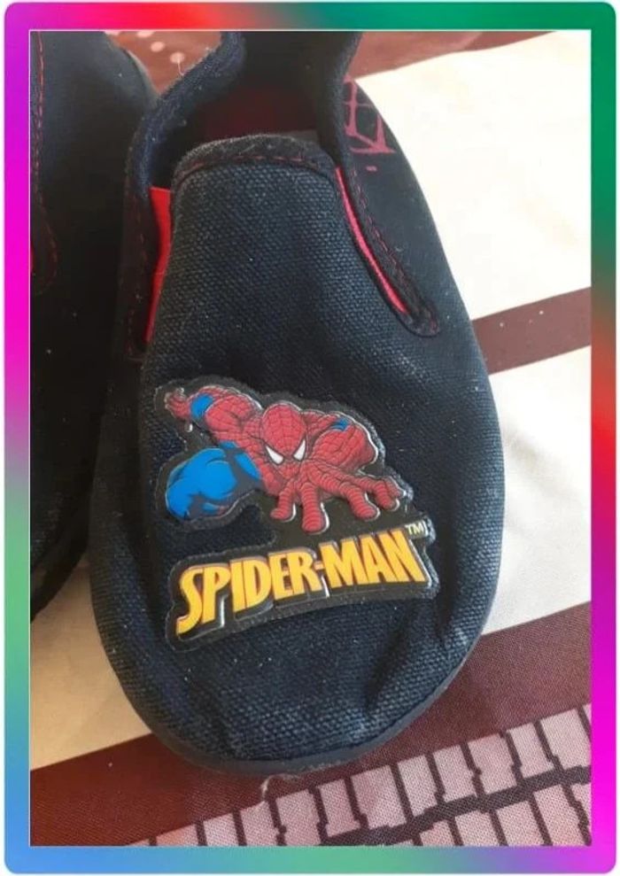Chausson spiderman taille 32 - photo numéro 2