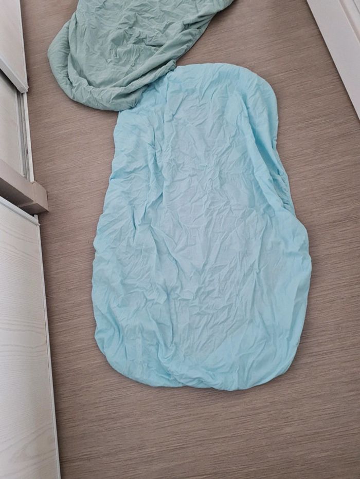 Lot 2 draps lit bébé très bon etat