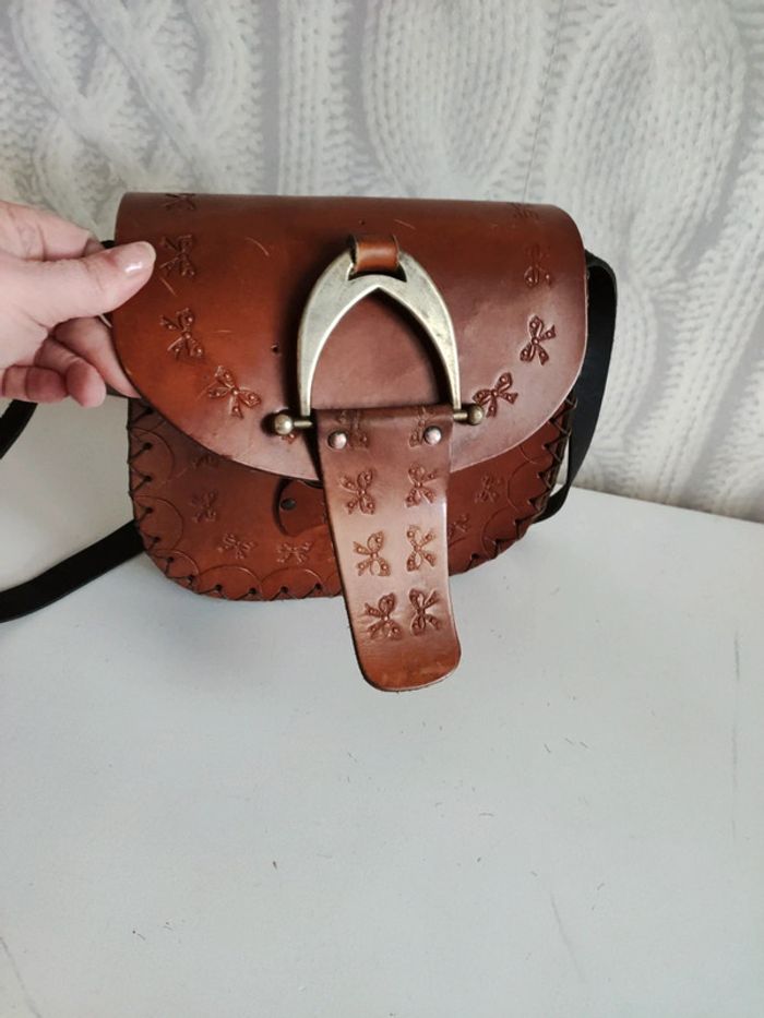 Sac vintage rigide - photo numéro 6