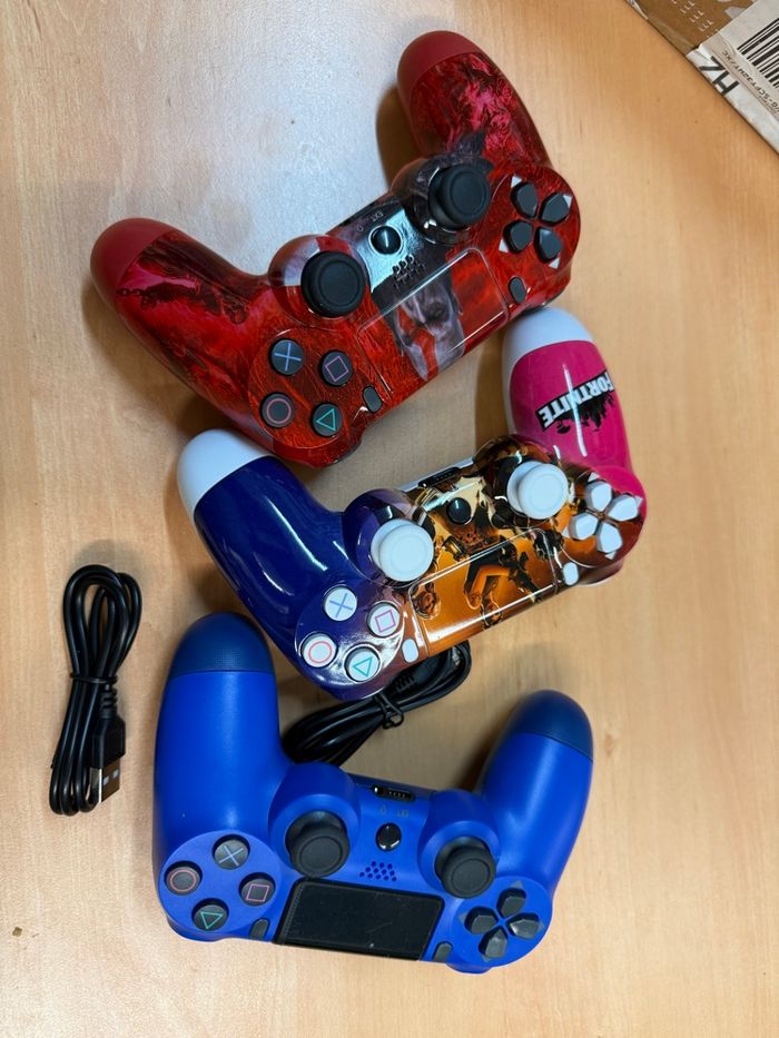 Manette PS4 neuf
