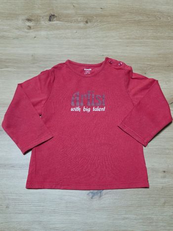 Tee-shirt manche longue pour garçon de 18 mois, kiabi en très bon état.