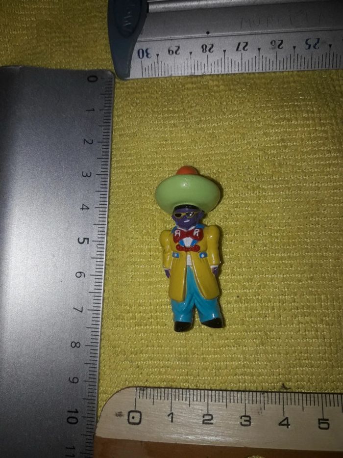 Dragon ball figurine