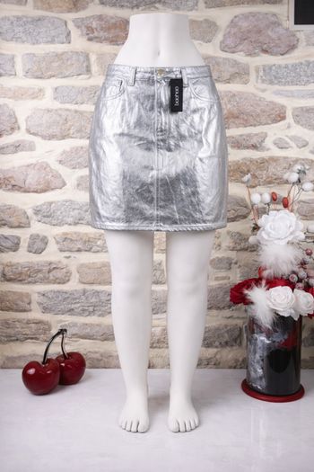 Mini jupe métallisée argenté Neuf avec étiquette Femme taille 44 marque Boohoo 🌺