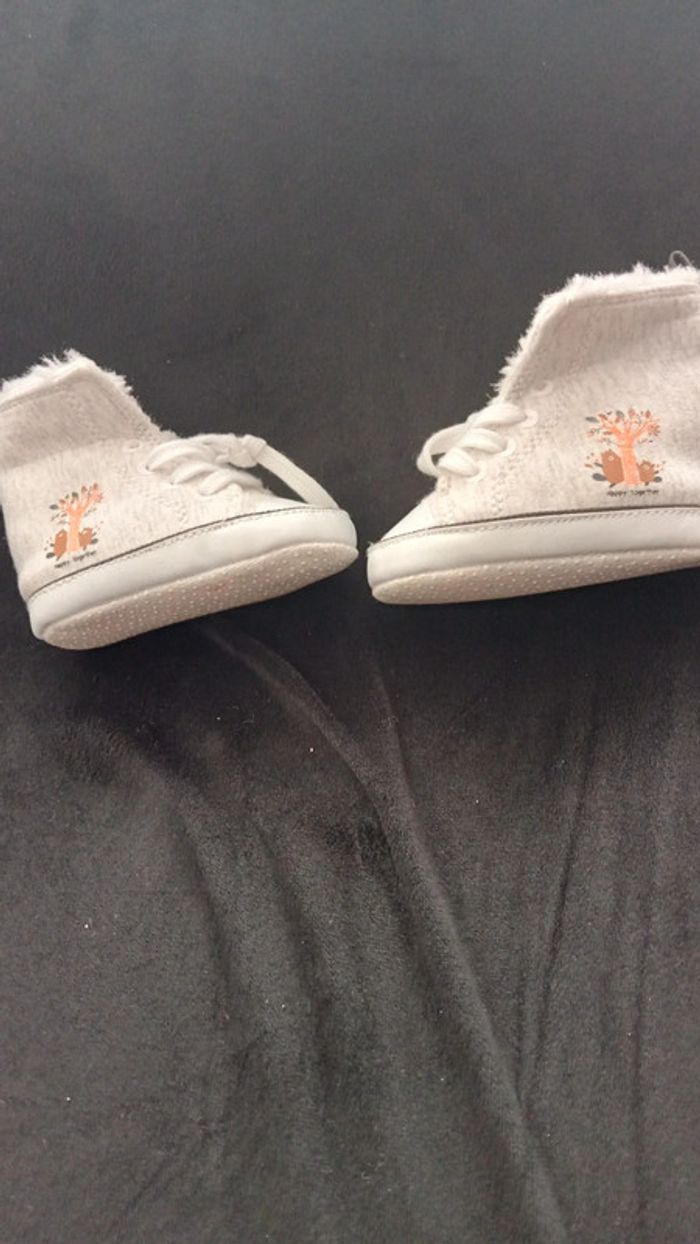 Petite chaussure - photo numéro 3