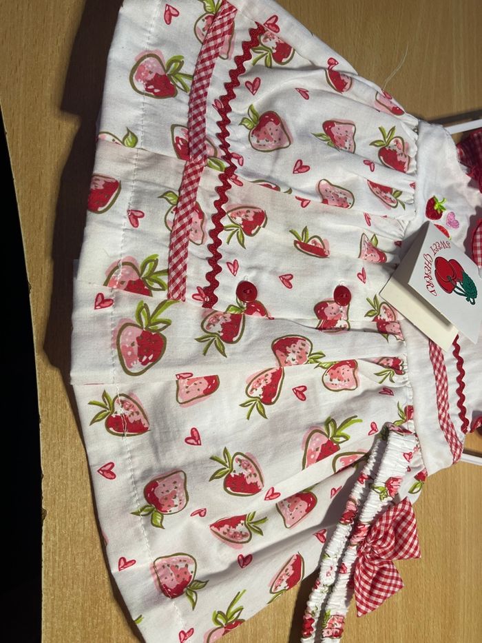 Robe fraise + bandeau  bébé fille 0/3 mois - photo numéro 4