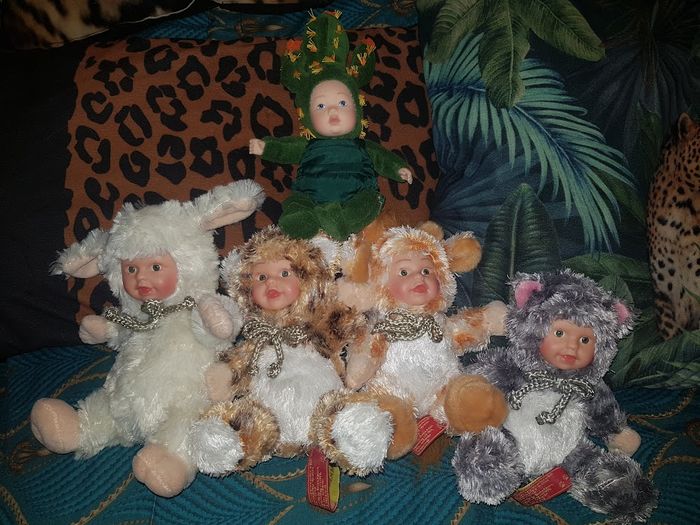 Lot Bébé poupée peluche collection vintage déguisé lapin chat mouton + Anne Geddes cactus