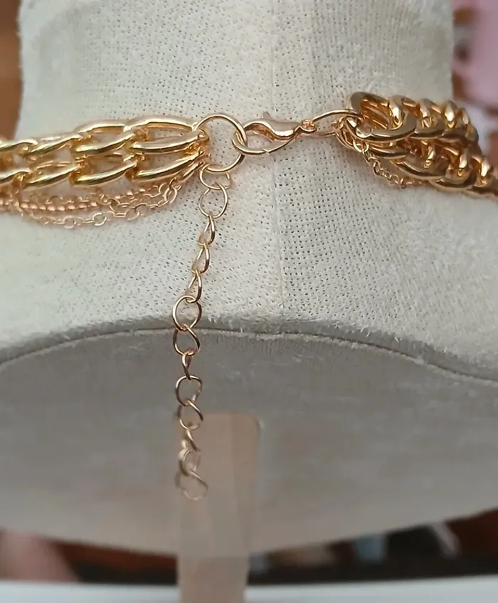 Collier multi-rangs doré  médaillons tendance - photo numéro 4