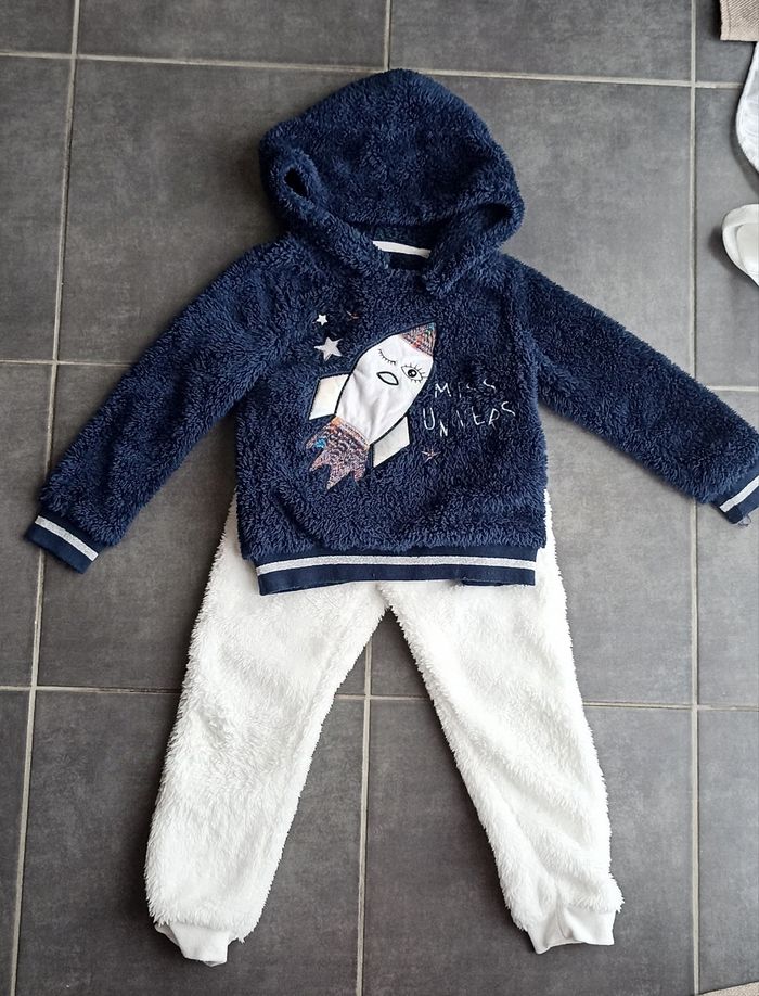 Pyjama polaire neuve Gémo avec capuche