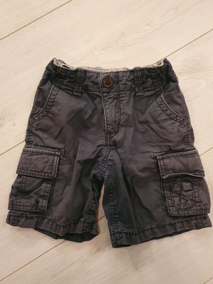 Short 3 ans