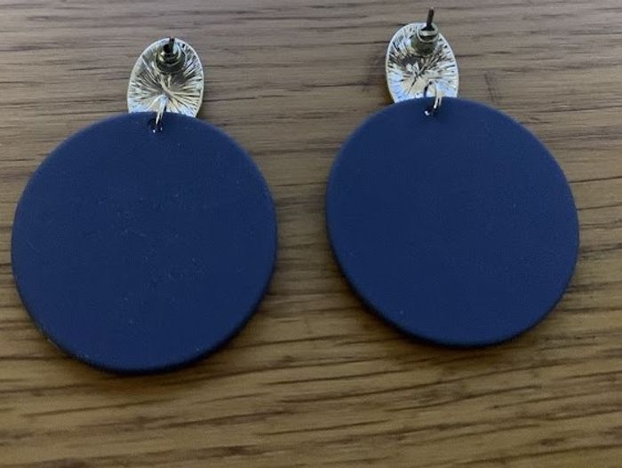 Boucles d'oreilles rondes bleues marine et argentées PROMOD (Neuves) - photo numéro 2