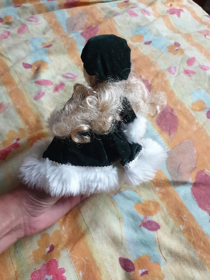 Poupee porcelaine - photo numéro 3