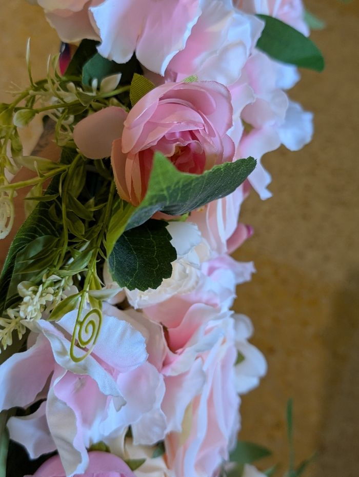 Déco fausses fleurs neuves mariage - photo numéro 6