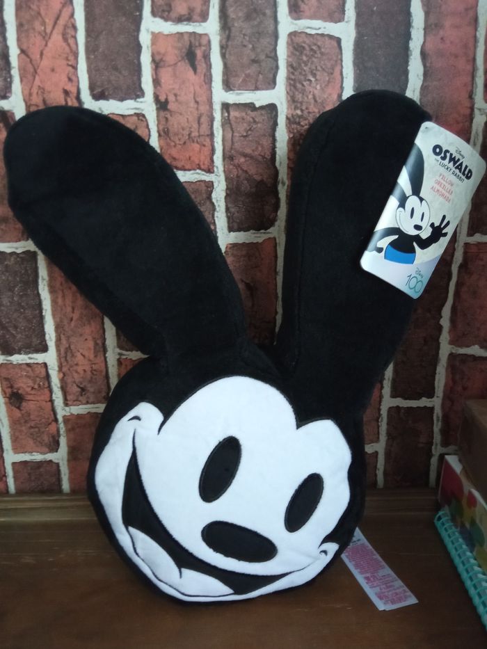 Peluche coussin Oswald Disney