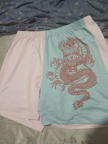 Short rose et bleu