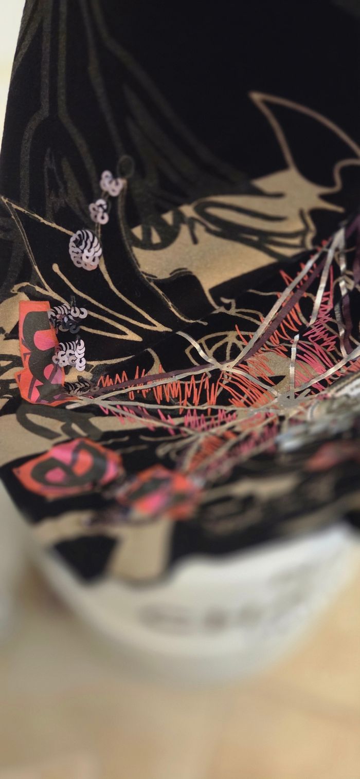 Jupe Desigual T.36/38 – coupe asymétrique – noir & beige motifs bijoux – style bohème chicl - photo numéro 10