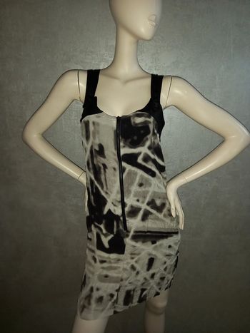 robe grise et noire en soie IKKS taille 36