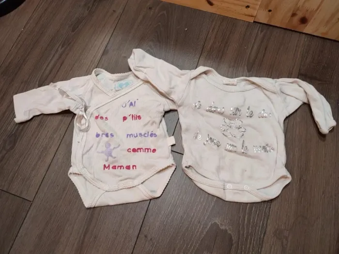 Lot 2 bodies 00 à naissance