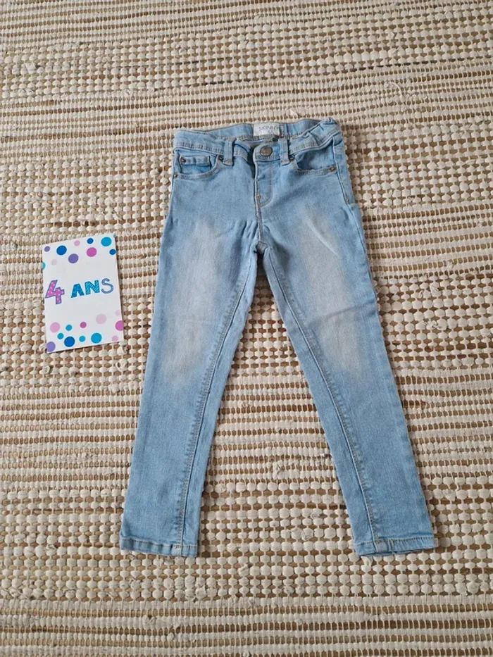 👖 Jean Skinny Fille - KIABI - 4 ans 👧 - photo numéro 2