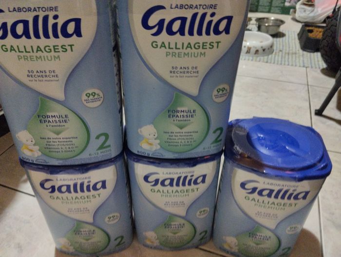 Vend lots lait bébé Gallia - photo numéro 2