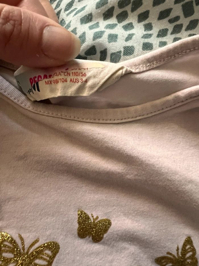 T-shirt lapin et papillon H&M taille 4-6 ans - photo numéro 3