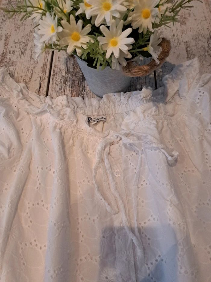 Joli haut brodé u collection - photo numéro 2