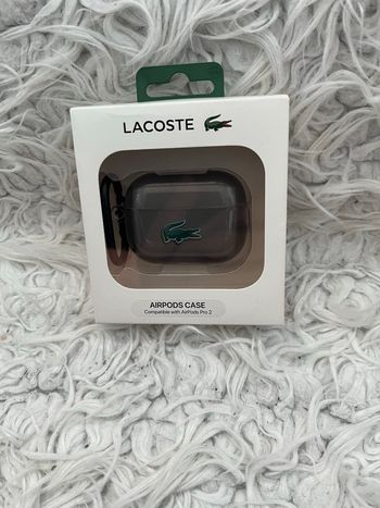 Coque AirPods Lacoste
