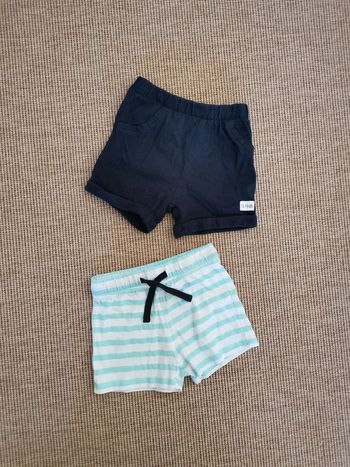 Lot de 2 shorts 1 an