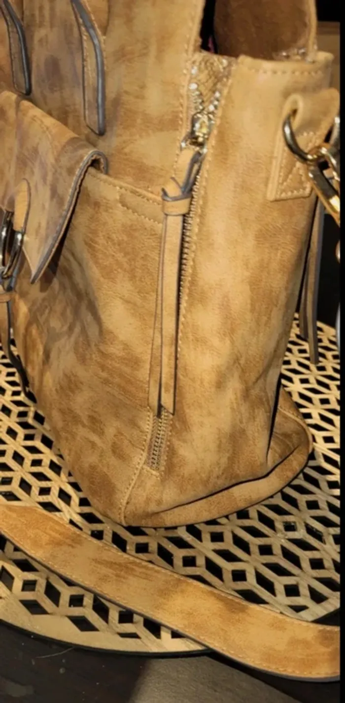 Grand sac à main neuf - photo numéro 4