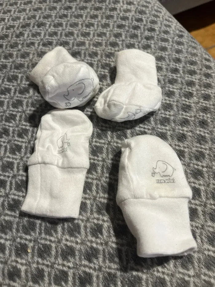 Moufles et chaussons