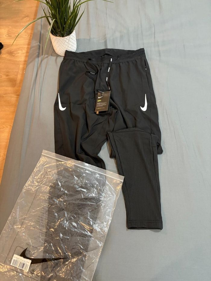 Nike ruinning aeorosfit rare
