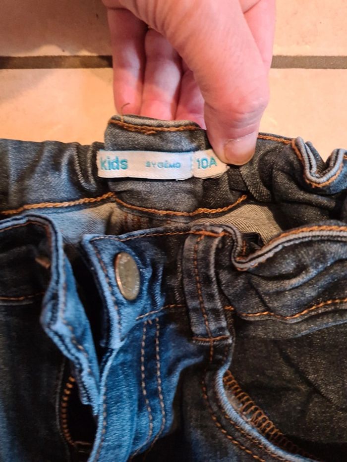 2 jeans slims 10 ans - photo numéro 4