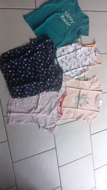 Lot de 5 tee shirts fille 8 ans