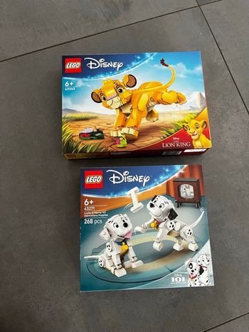 Lot LEGO Disney Simba (Le Roi Lion) + Lucky & Penny (101 Dalmatiens)