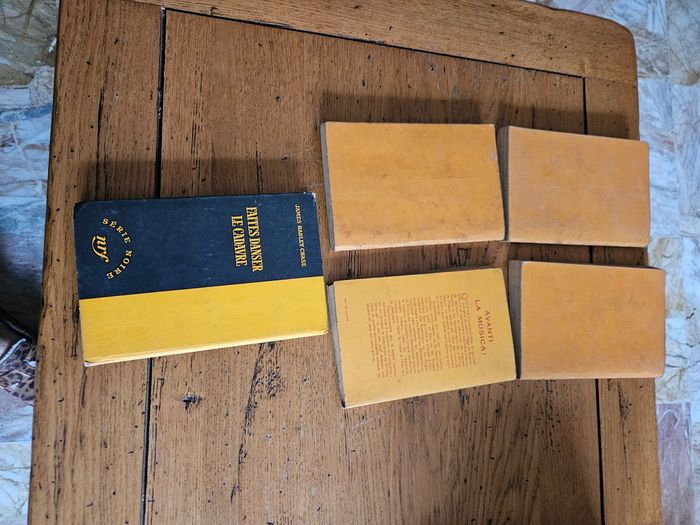 5 livres  romans policiers vintage - photo numéro 2