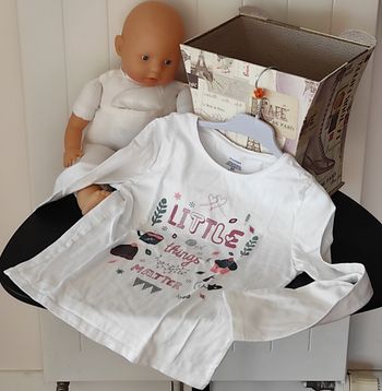 T-shirt manches longues fille  6 ans (étiquette 8 ans)