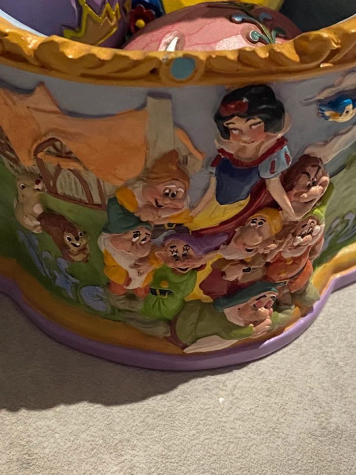 Panier de Pâques oeuf disney traditions figurine blanche neige - photo numéro 5