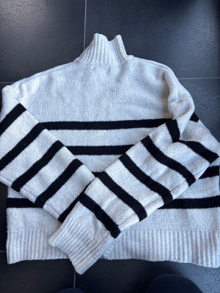 Pull  Bershka Femme - photo numéro 4