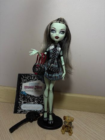 Poupée Monster High Frankie Stein G1