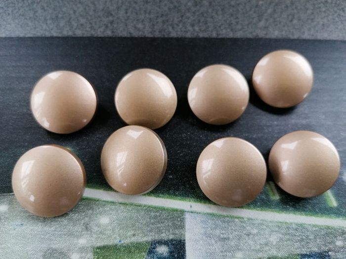 Bouton doré bombé 2cm neuf