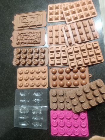 Lot moules bonbons chocolat+ tablette