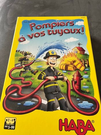 Jeu pompiers à vos tuyaux haba